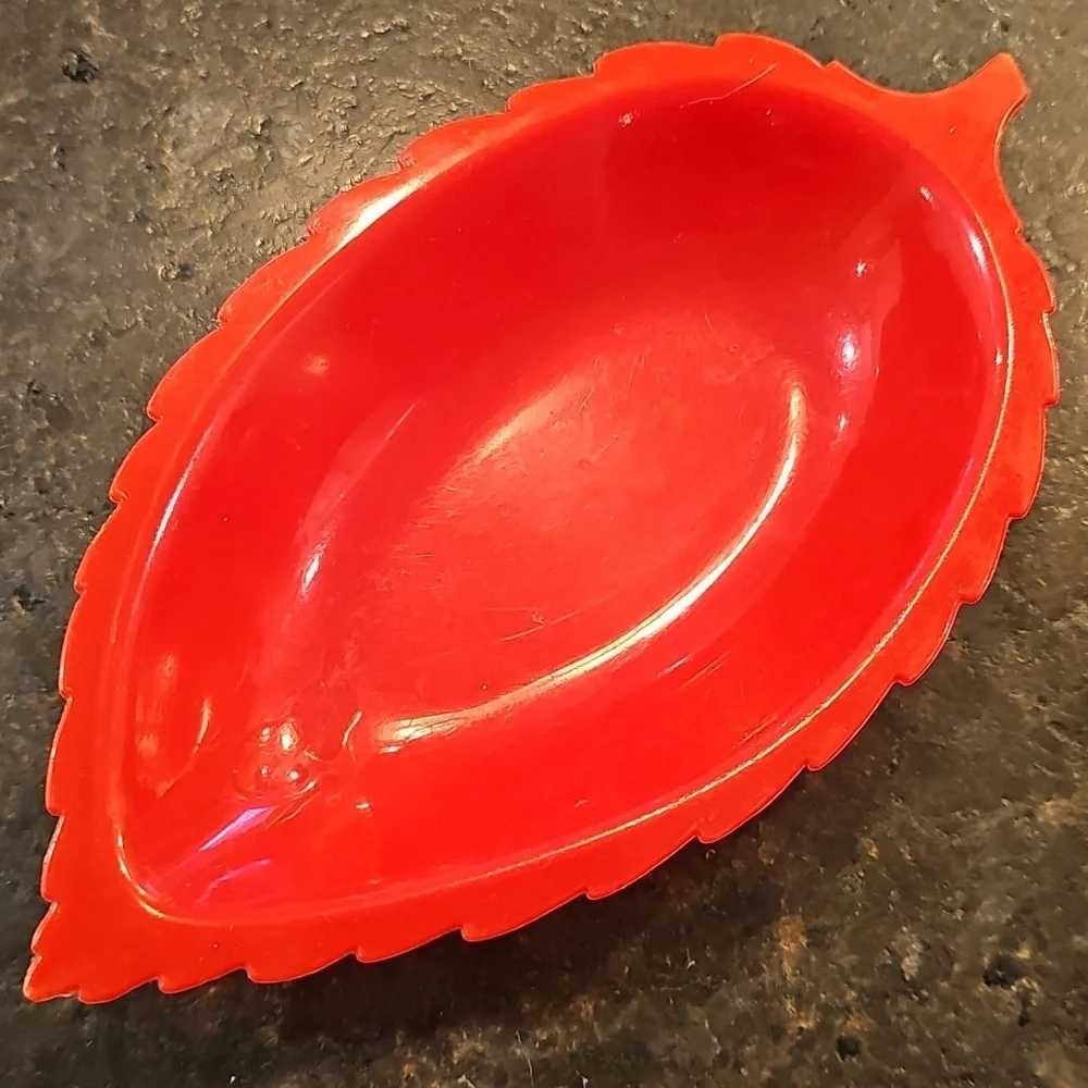 2 Vintage 1950s Breyers & 2 Vtg. 70s Dairy Queen Plastic Ice Cream Bowls & Spoon